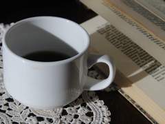 [스피카] 그가 건네주는 커피