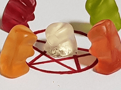 맹윤우 / 19세 / XY