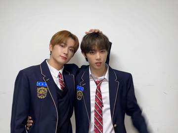 안녕하세요제친구둘이게이인것같아서요