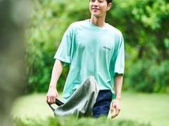 김동욱을 잡는 사람