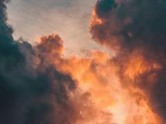 얼굴이라도 비추고 가야지.