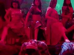 신나서 춤추러 갔는데 거기가