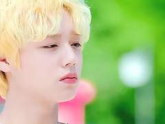 내 눈엔 너 하나로 가득해.