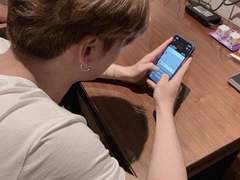 어떤 표현을 써야 우리를 정확하게 표현할 수 있을까?