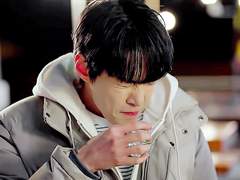 때려쳐, 그냥 다.