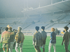 수인 사관학교에 전학 가버렸다