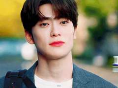 데이트 중 비가 와 다 젖어 버린 나를 발견한 그