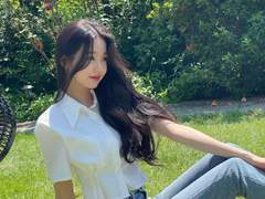 너무 오래돼 바래진 기억 저 너머에*