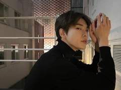 술김에 내가 키스하려고 하자 걔는