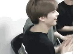 술김에 내가 키스하려고 하자 걔는 下