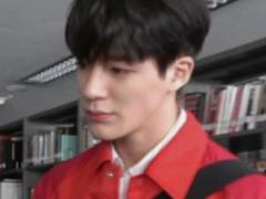 [이제노] 쟤네 사귀는거 아니래