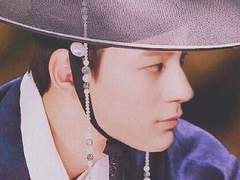 여인의 몸으로 왕이 되다 8