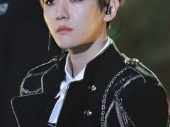 [변백현] Get you alone.下