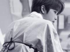 여인의 몸으로 왕이 되다 9