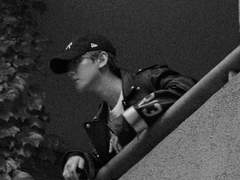 B 평생을 부인한테 순종적인 늑대가 될 수 있는데