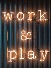 꿈은 없고요 그냥 놀고싶습니다