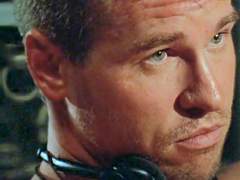 Dr. 몽고메리 락덕후답게 헤드폰 신경썼구나