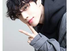 친구의 누나 짝사랑하기