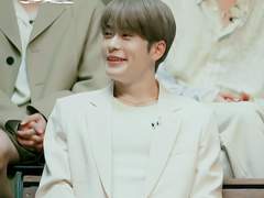 뭘 좋아할지 몰라서 다 가지고 옴 14