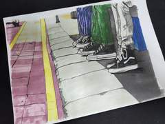 버스를 기다리는 사람들...