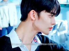 여름의 해는 지지 않아