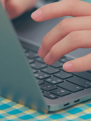 누구에게 문자를 보냈나요?