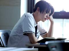 전학생한테 들키다 06