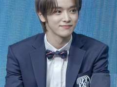 {특별편}가슴 만질래?