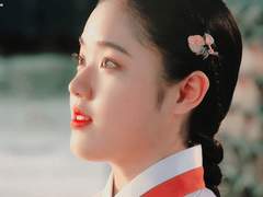 덧없고 또 덧없는.