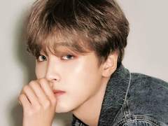 돈 뜯으려고 접근하는 이동혁