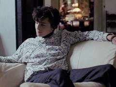 겨울은 펑펑 울고 있었다