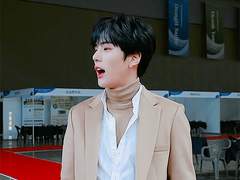 나 좀 큰일 난 것 같아 - 9