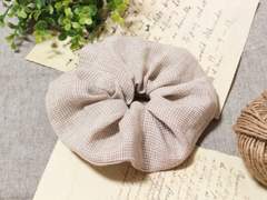 핸드메이드 깨고방 스크런치