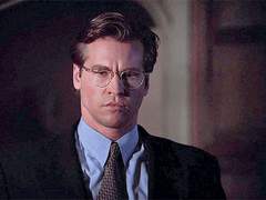 다리를 절뚝이는 리처 7