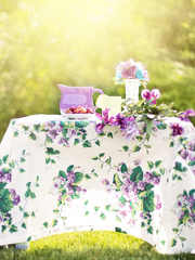 기묘하고 환상적인, 매드 티파티!