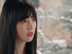 여름은 머무는 중