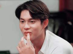 본부장 김무영 보고 싶어서 ++++