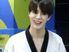 이제노 울리기 TALK﻿⅔