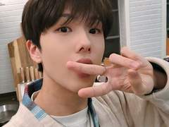 저희집 애기 생일선물 추천해주세요.