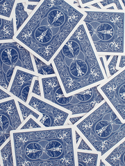 한 장 너머의 이야기