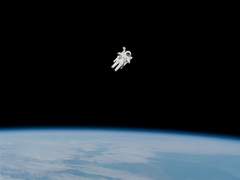 별이 스스로 빛을 낸다고 하던가