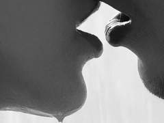 형은 입술이 왜 그래요?