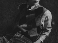 죽었다 깨어났더니 하루아침에 황후가 되어버린 기분을 한 문장으로 서술하시오.