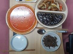 2023. 2. 10. 1년안에 누적방문자&누적조회수 10,000돌파 자축파티는 탕짜면으로~!!