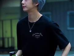 15. 이 꽃의 꽃말이 뭔지 알고 그러는 걸까.