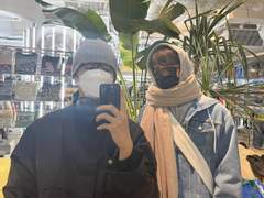 사랑과 우정 사이