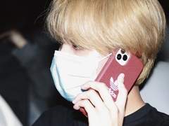 집 나가는 여친 보고 싶다