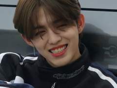 귀신을 보는 소녀