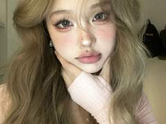 인플루언서 협찬녀의 화장품 인생템