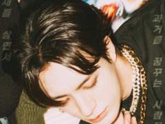 현재를 살면서 과거를 꿈꾸는 사람들 [현재 편]